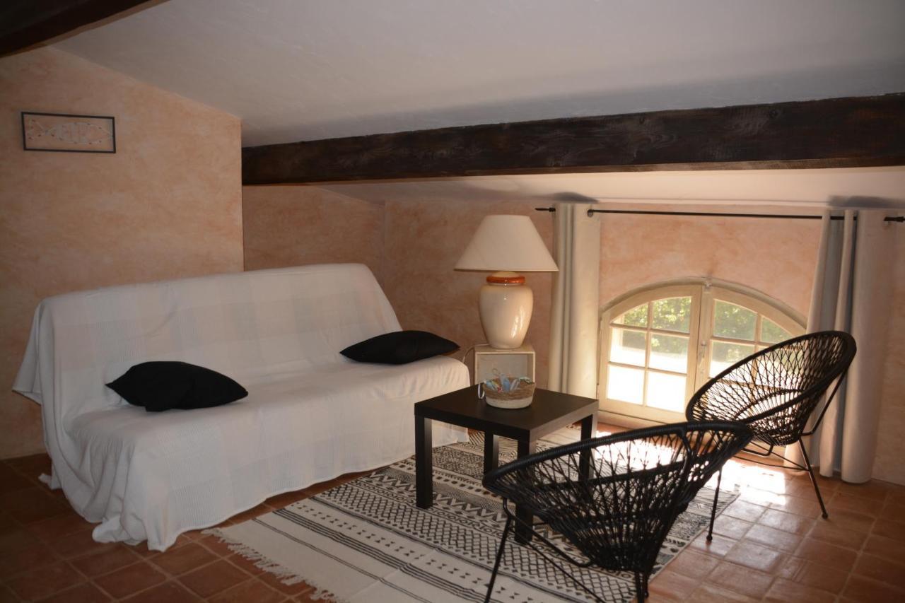 La Petite Sardine Bed & Breakfast Lirac Екстериор снимка
